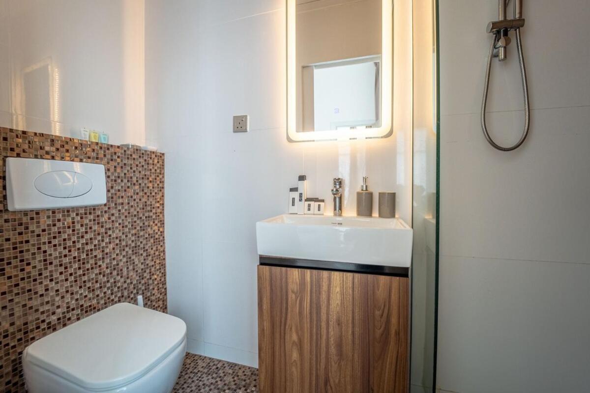 Aws Holiday Homes - Luxurious 2Br In Business Bay Dubái Exterior foto
